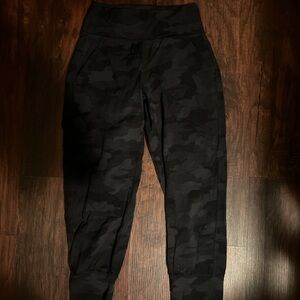 lululemon cropped align joggers